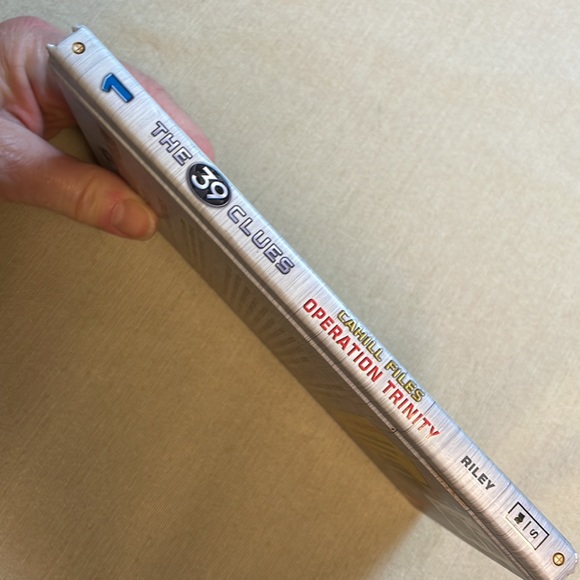 📚2/$6 Operation Trinity #1 in The 39 Clues: The Cahill File Series - Picture 3 of 12